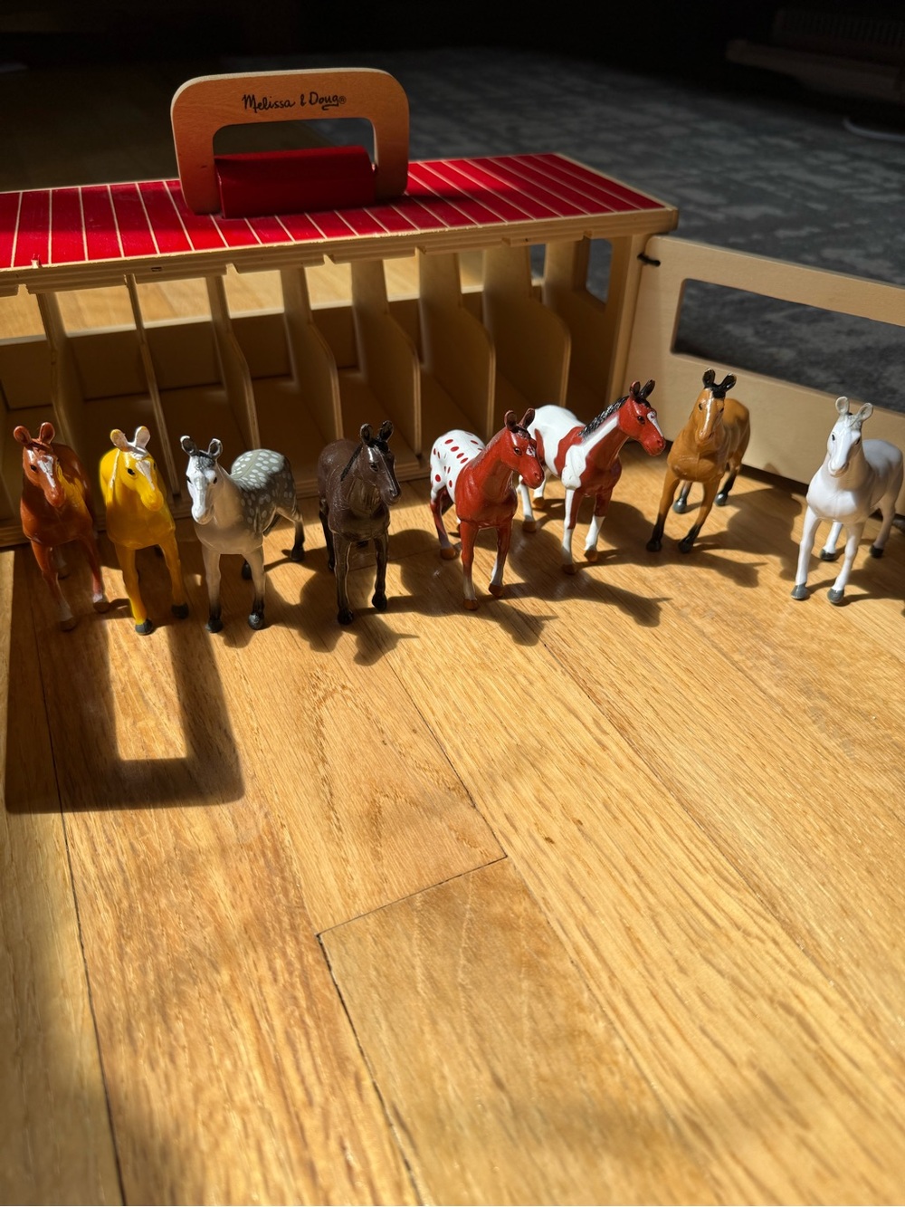 Melissa and Doug Horse stable